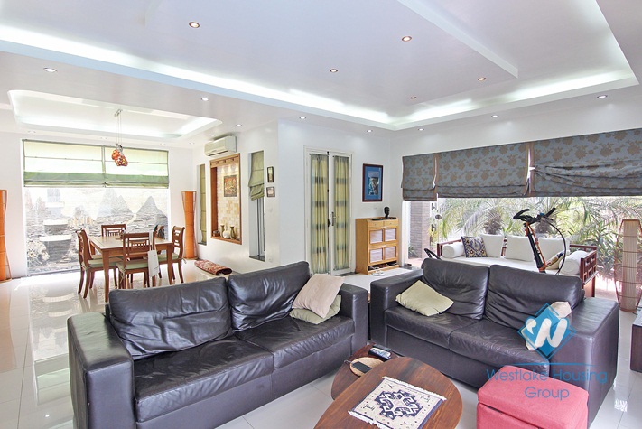 Modern house for rent with garden & swimming pool in Tay Ho, Hanoi